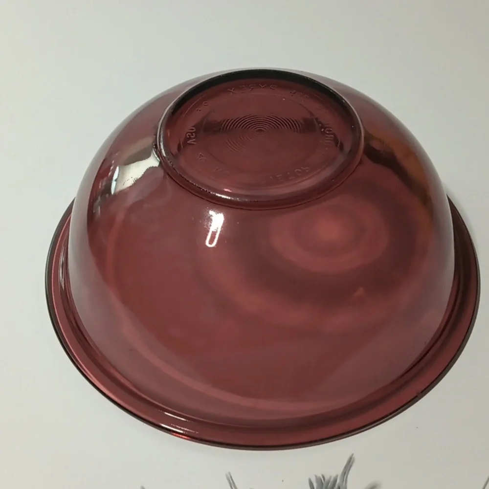 Vintage Pyrex Corning 2.5 Liters Cranberry Purple Glass Mixing Bowl - Picture 3 of 5